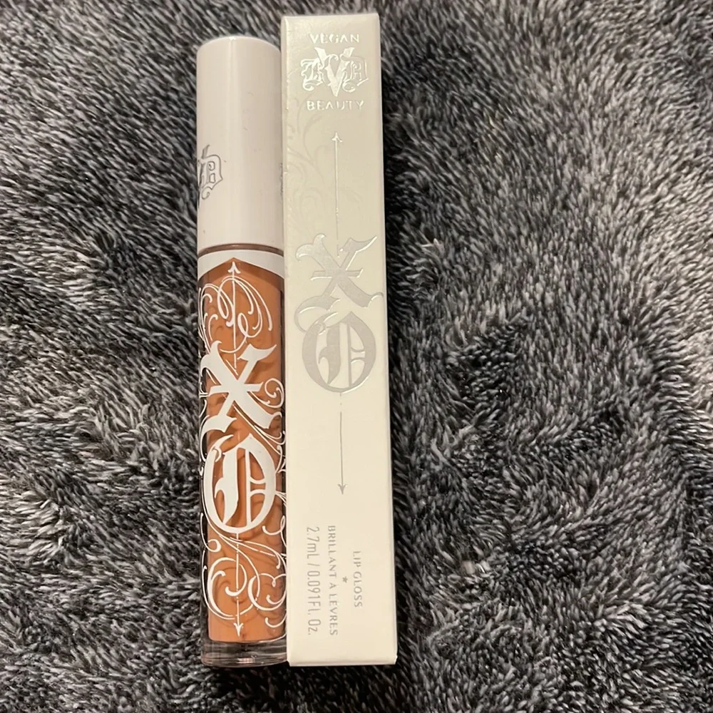 Kat Von D Camellia 10 XO Lipgloss